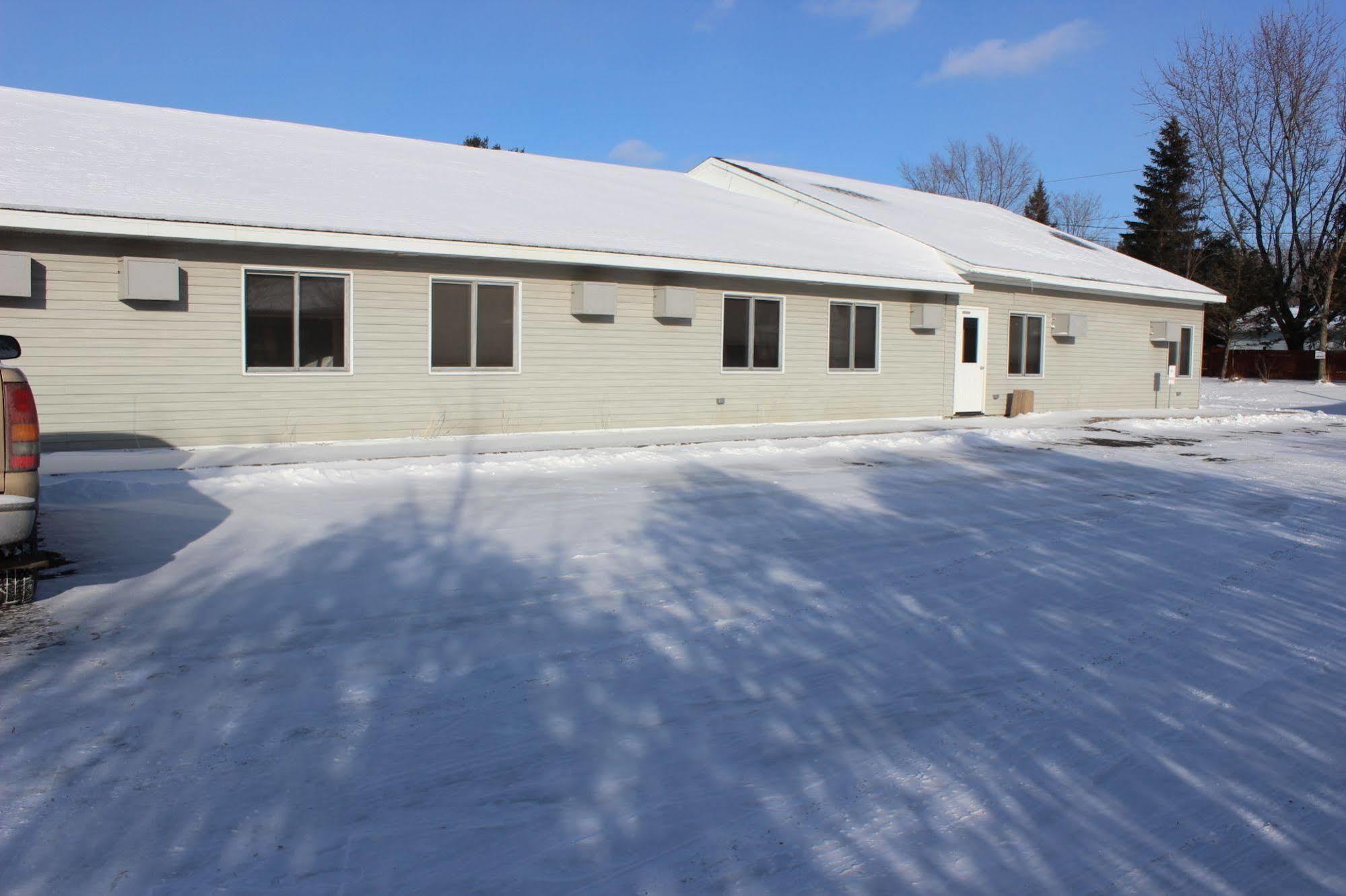 Woodland Inn & Suites Medford Exterior foto